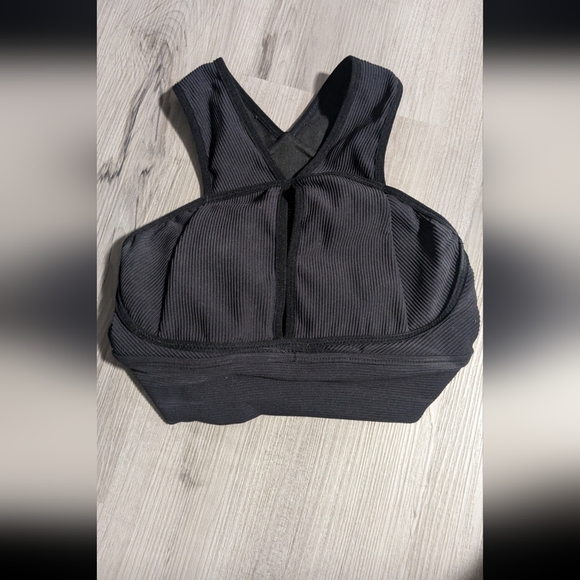 Buffbunny Harmony Halter Sports Bra in XS - Picture 6 of 6